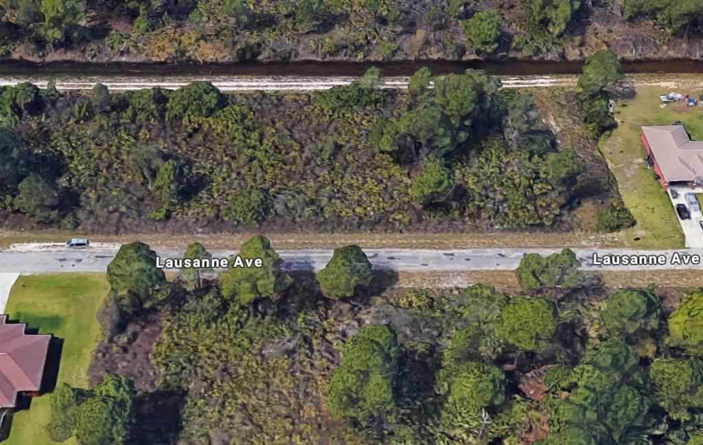 На продажу: $33,000 (0.29 acres)