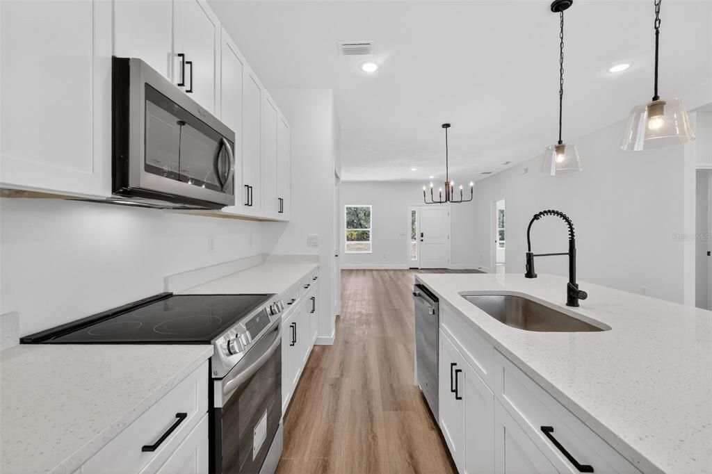 Active With Contract: $319,000 (4 beds, 2 baths, 1630 Square Feet)