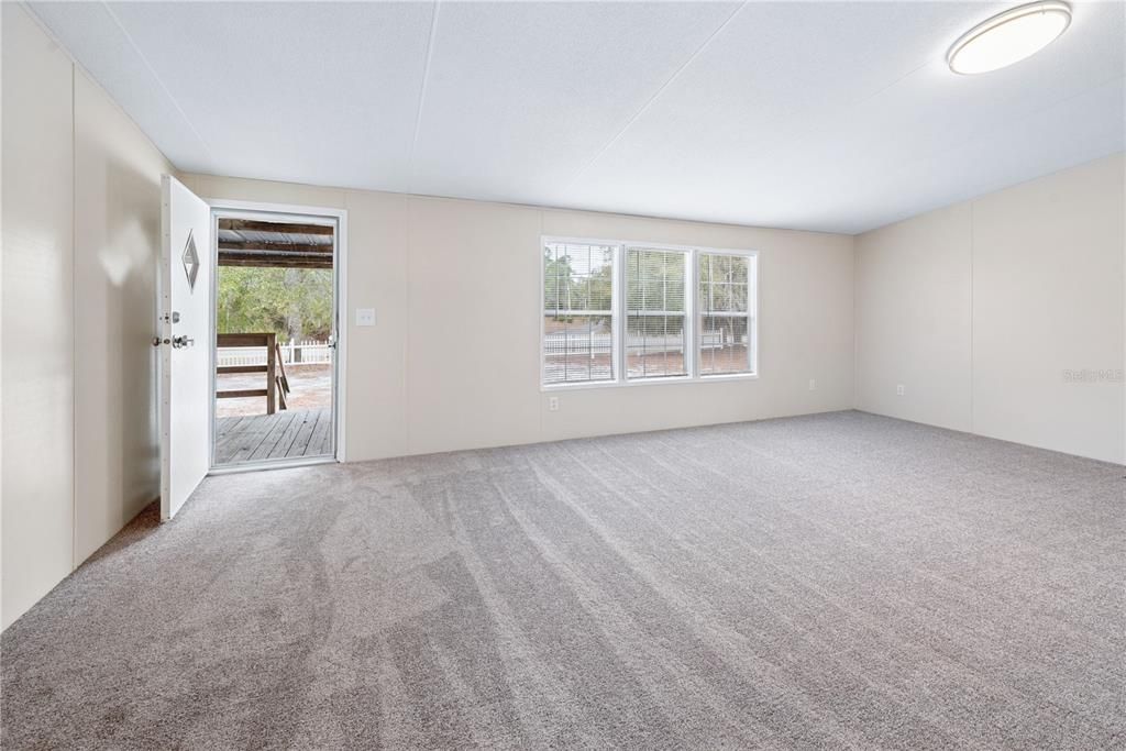 En Venta: $219,990 (3 camas, 2 baños, 1352 Pies cuadrados)