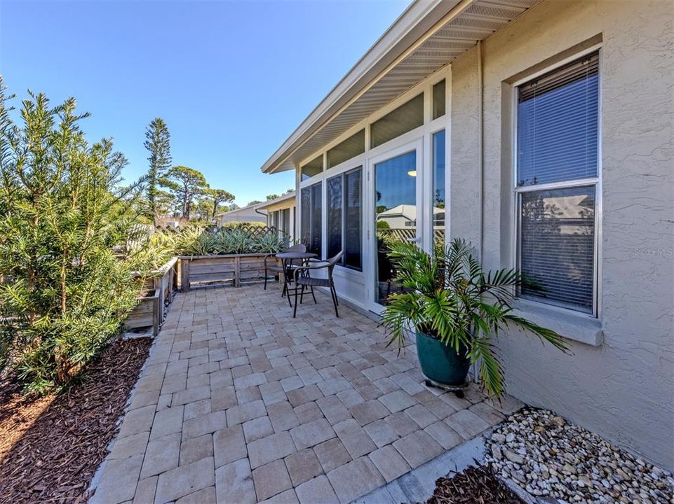 На продажу: $318,500 (3 спален, 2 ванн, 1540 Квадратных фут)