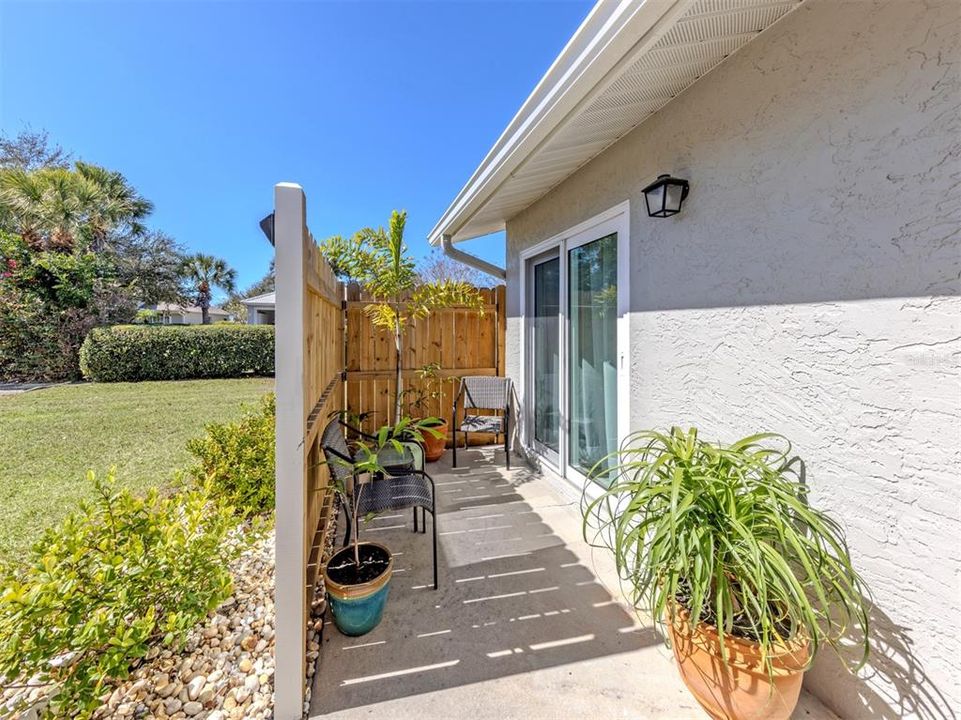 На продажу: $318,500 (3 спален, 2 ванн, 1540 Квадратных фут)