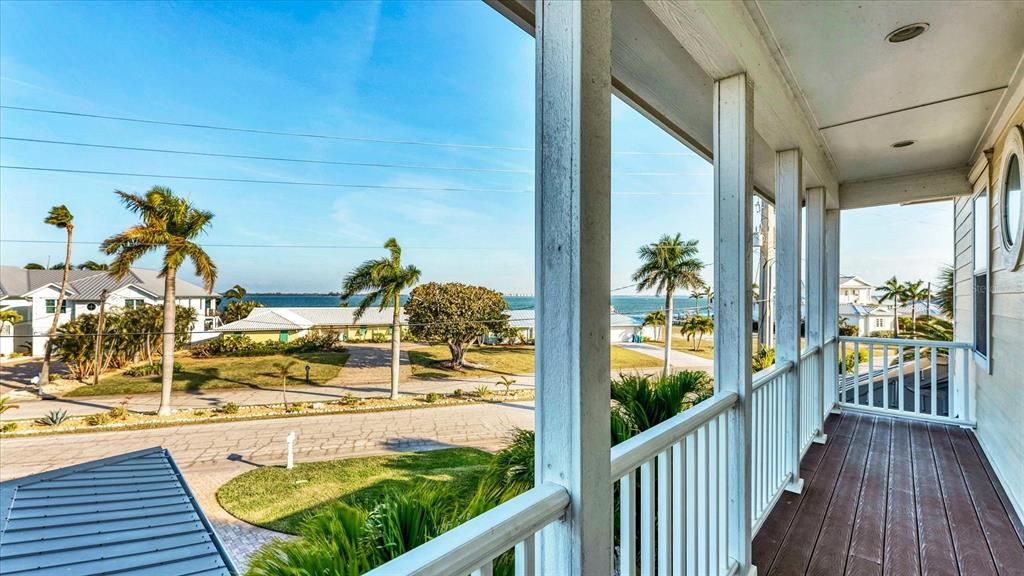En Venta: $2,999,999 (4 camas, 3 baños, 3020 Pies cuadrados)