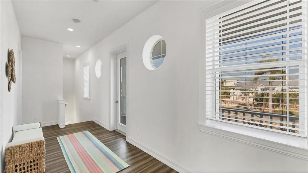 En Venta: $2,999,999 (4 camas, 3 baños, 3020 Pies cuadrados)