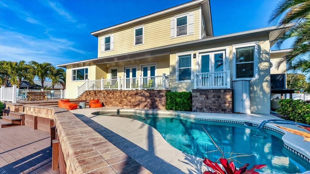En Venta: $2,999,999 (4 camas, 3 baños, 3020 Pies cuadrados)