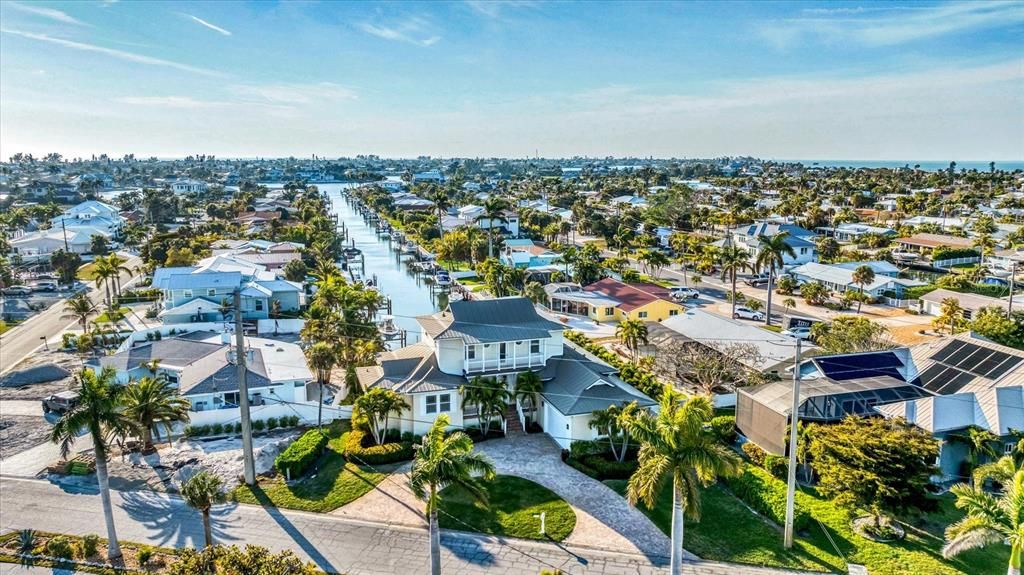 En Venta: $2,999,999 (4 camas, 3 baños, 3020 Pies cuadrados)