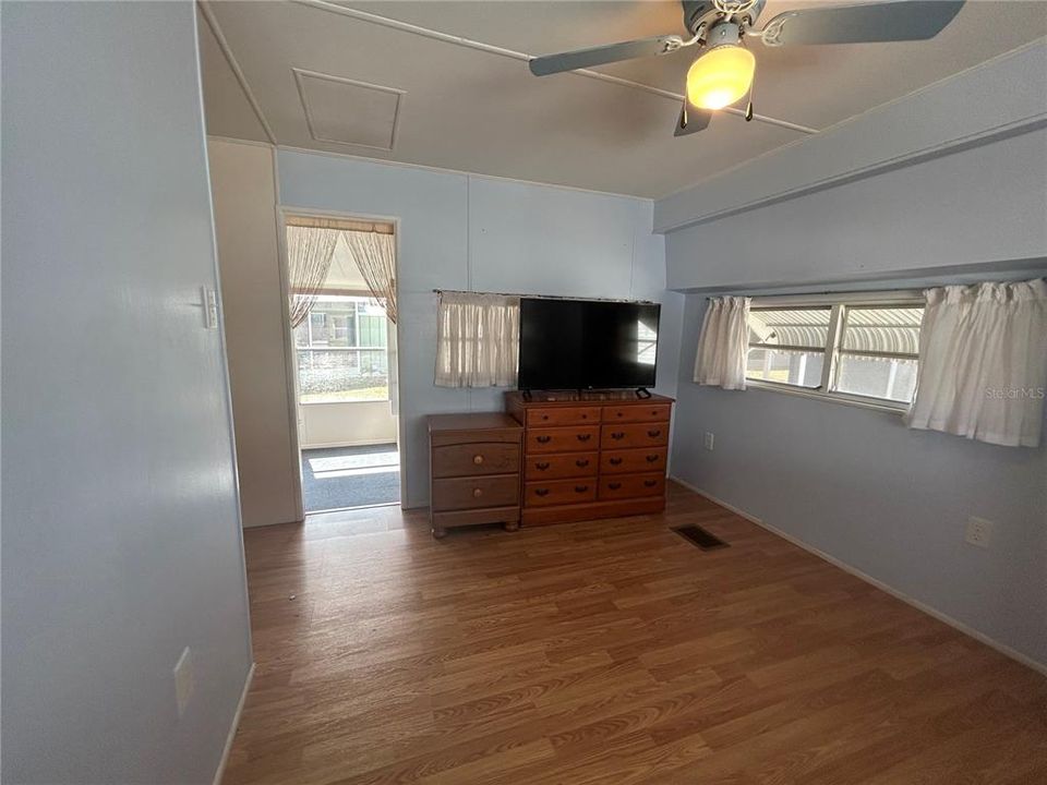 En Venta: $99,900 (1 camas, 1 baños, 644 Pies cuadrados)