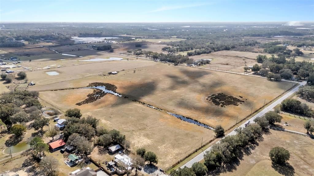 待售: $968,520 (34.59 acres)