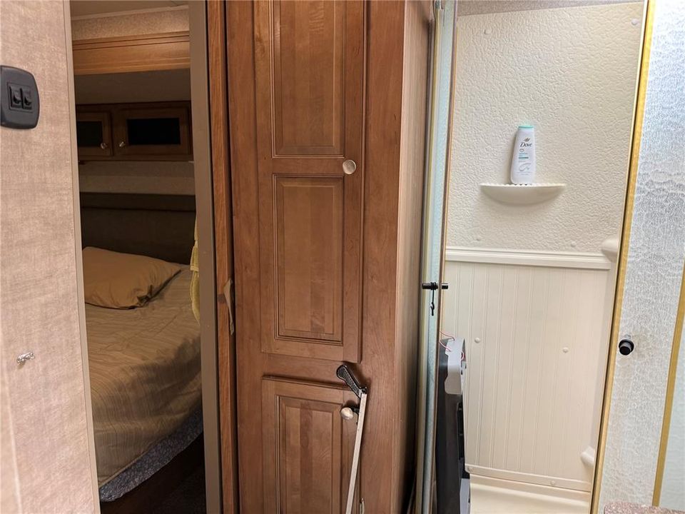 На продажу: $75,000 (0.07 acres)