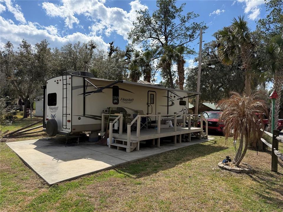 На продажу: $75,000 (0.07 acres)