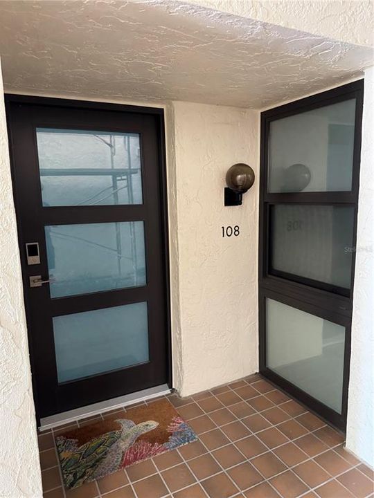 Activo con contrato: $675,000 (2 camas, 2 baños, 933 Pies cuadrados)