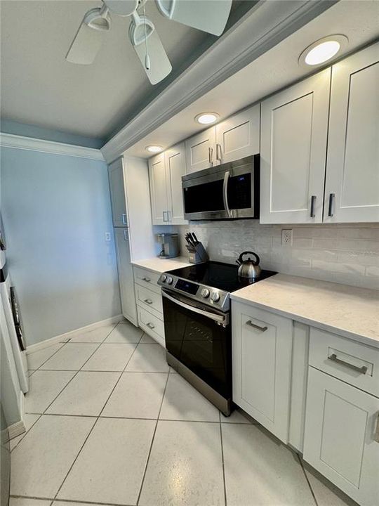 Activo con contrato: $675,000 (2 camas, 2 baños, 933 Pies cuadrados)