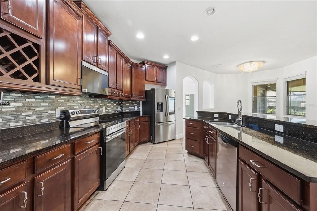 En Venta: $500,000 (5 camas, 3 baños, 3125 Pies cuadrados)
