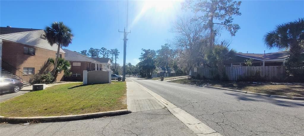 На продажу: $30,000 (0.93 acres)