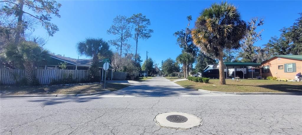 На продажу: $30,000 (0.93 acres)