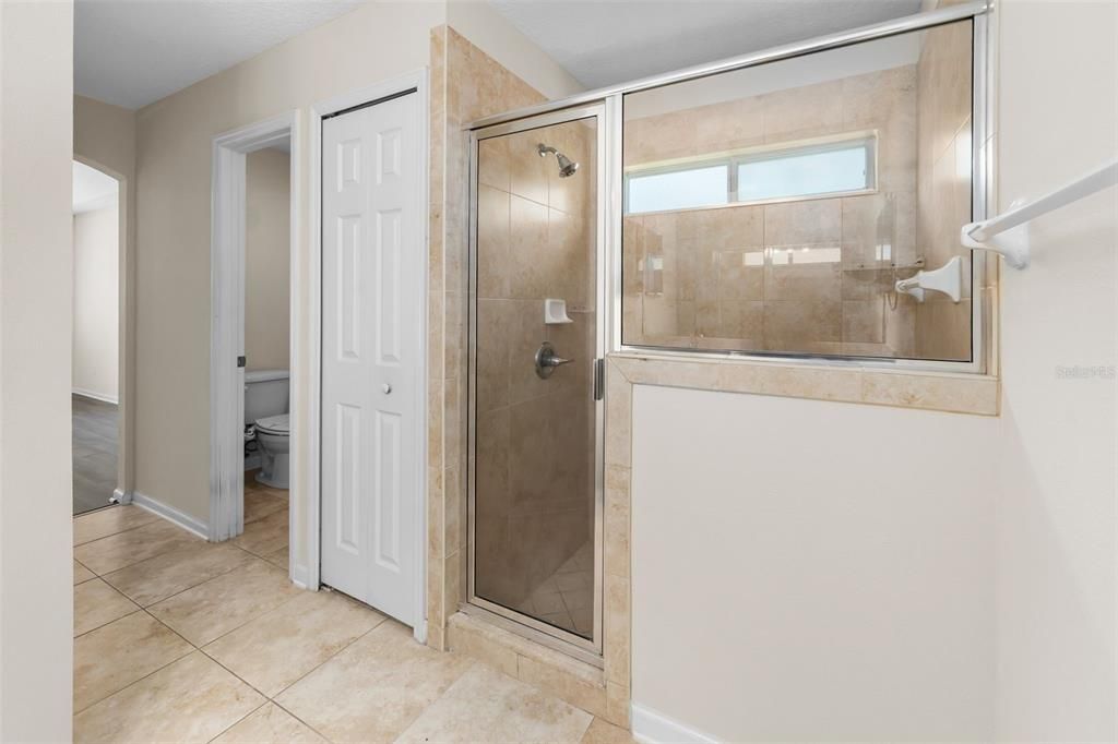 На продажу: $325,000 (3 спален, 2 ванн, 1591 Квадратных фут)