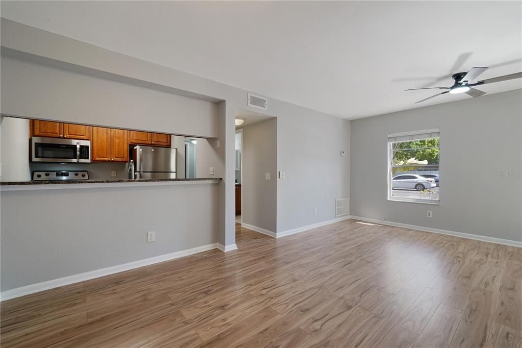 Activo con contrato: $185,000 (2 camas, 1 baños, 884 Pies cuadrados)
