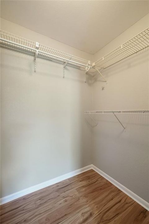 Activo con contrato: $185,000 (2 camas, 1 baños, 884 Pies cuadrados)