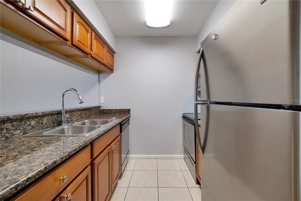 Activo con contrato: $185,000 (2 camas, 1 baños, 884 Pies cuadrados)