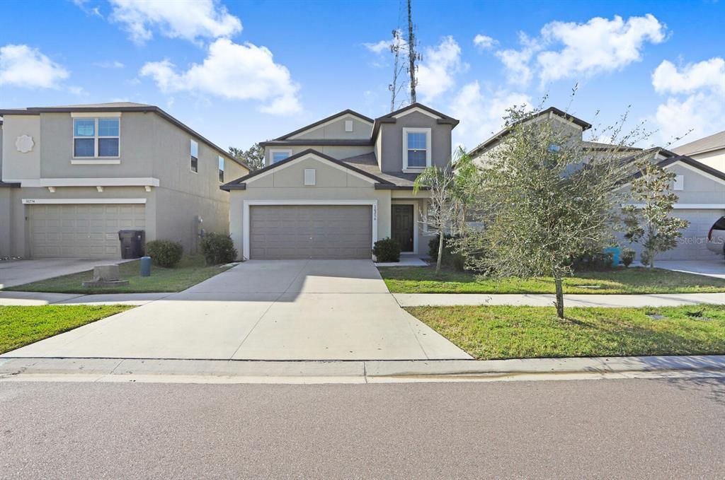For Sale: $380,000 (5 beds, 2 baths, 2415 Square Feet)