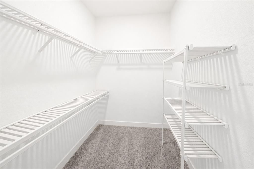 Active With Contract: $475,000 (3 beds, 2 baths, 1868 Square Feet)