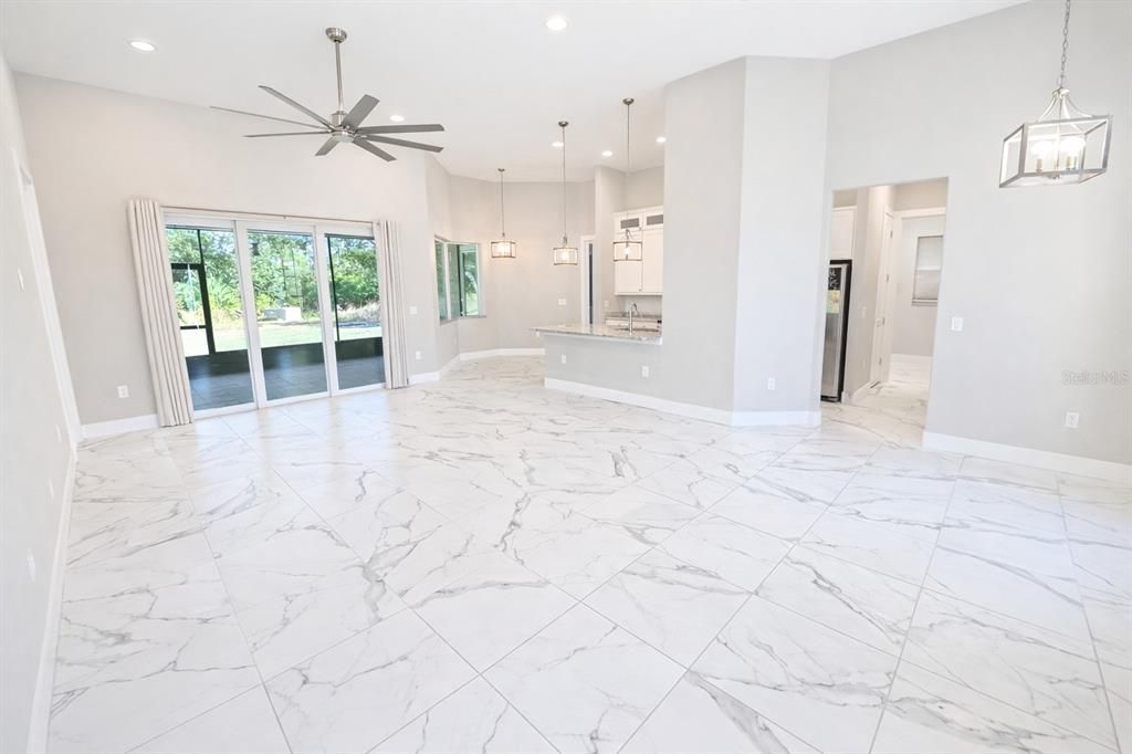 Active With Contract: $475,000 (3 beds, 2 baths, 1868 Square Feet)