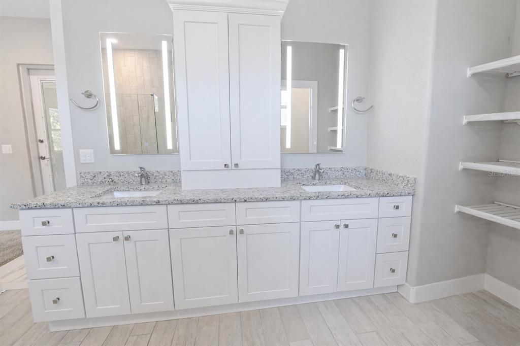 Active With Contract: $475,000 (3 beds, 2 baths, 1868 Square Feet)