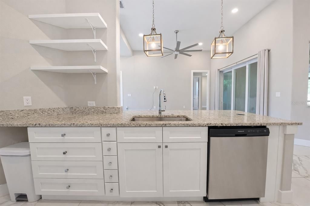 Active With Contract: $475,000 (3 beds, 2 baths, 1868 Square Feet)