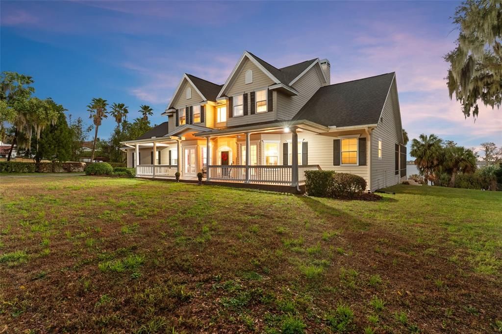 For Sale: $1,950,000 (5 beds, 3 baths, 4343 Square Feet)