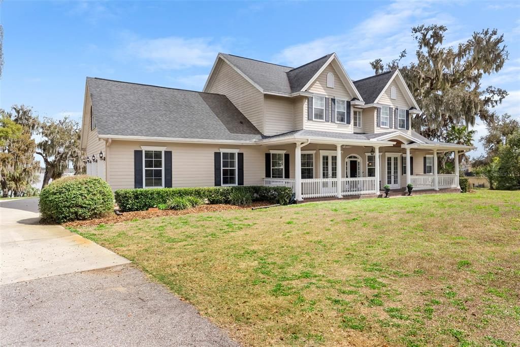 For Sale: $1,950,000 (5 beds, 3 baths, 4343 Square Feet)