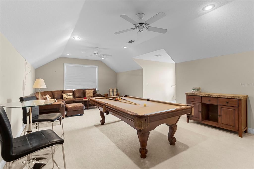 For Sale: $1,950,000 (5 beds, 3 baths, 4343 Square Feet)