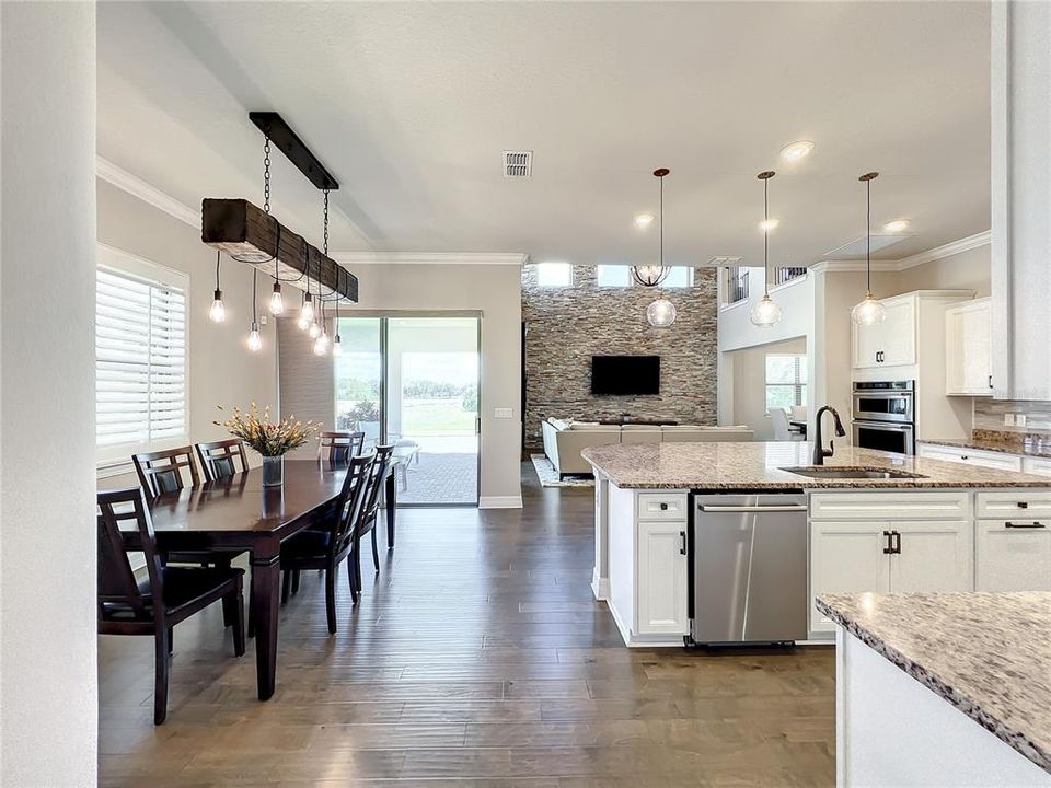 Active With Contract: $799,900 (4 beds, 3 baths, 3567 Square Feet)