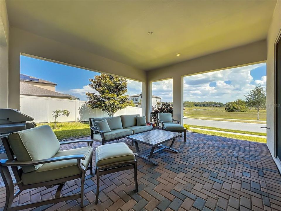 Active With Contract: $799,900 (4 beds, 3 baths, 3567 Square Feet)