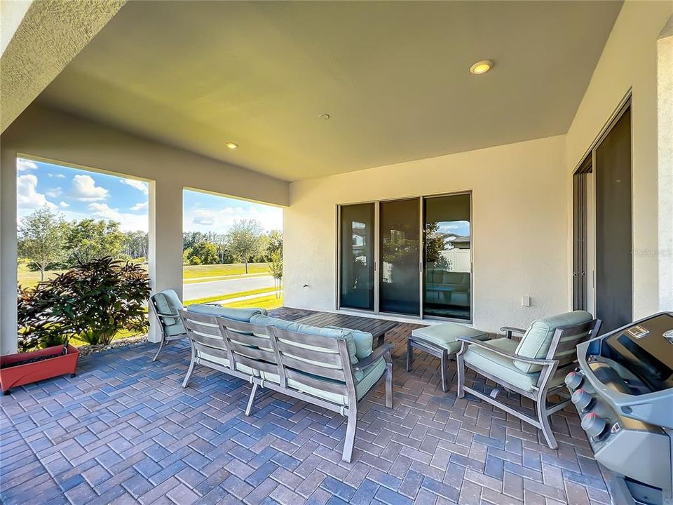 Active With Contract: $799,900 (4 beds, 3 baths, 3567 Square Feet)