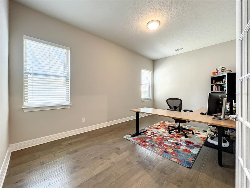 Active With Contract: $799,900 (4 beds, 3 baths, 3567 Square Feet)