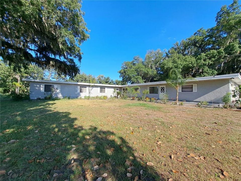 For Sale: $599,000 (5 beds, 2 baths, 2734 Square Feet)
