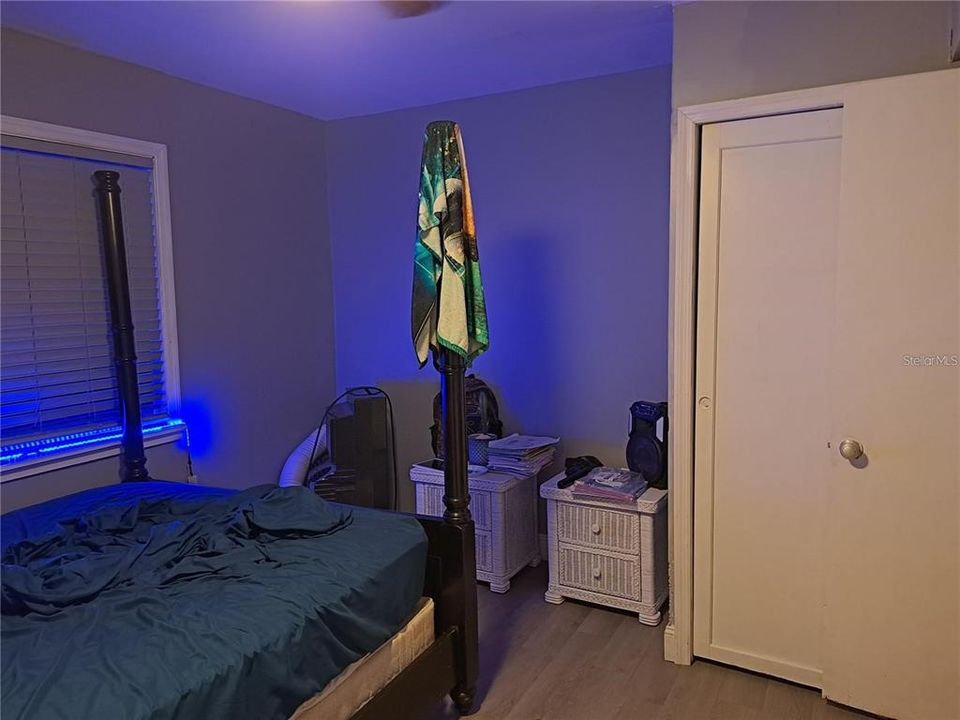 For Sale: $599,000 (5 beds, 2 baths, 2734 Square Feet)