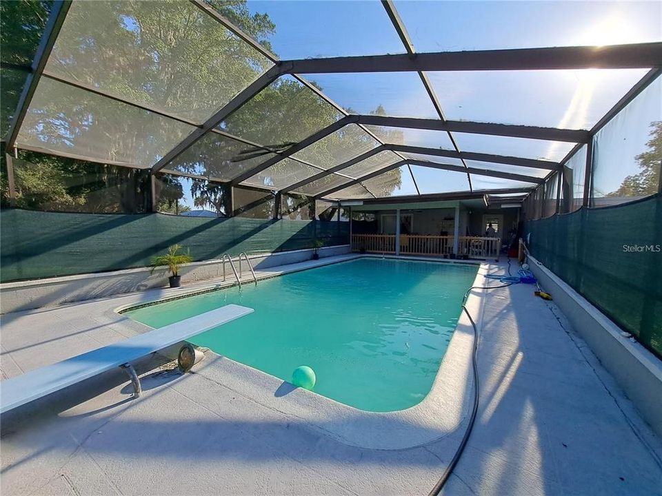 For Sale: $599,000 (5 beds, 2 baths, 2734 Square Feet)