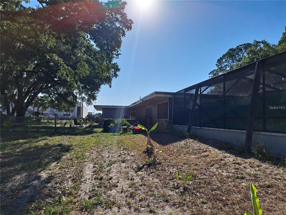 For Sale: $599,000 (5 beds, 2 baths, 2734 Square Feet)