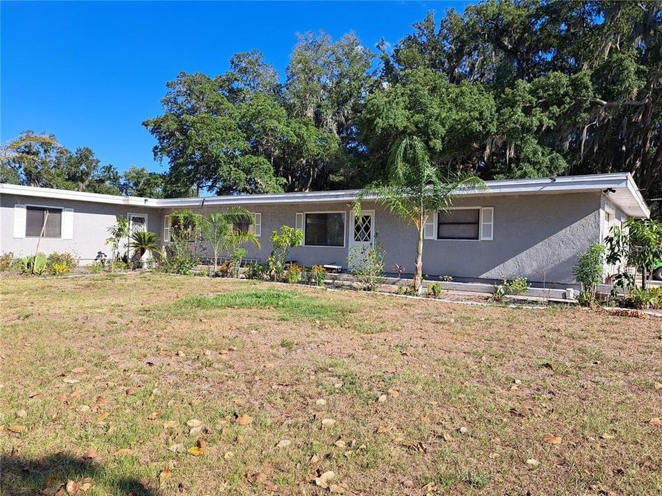 For Sale: $599,000 (5 beds, 2 baths, 2734 Square Feet)