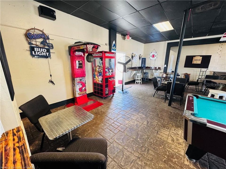 待售: $499,900 (0 贝兹, 0 浴室, 1682 平方英尺)