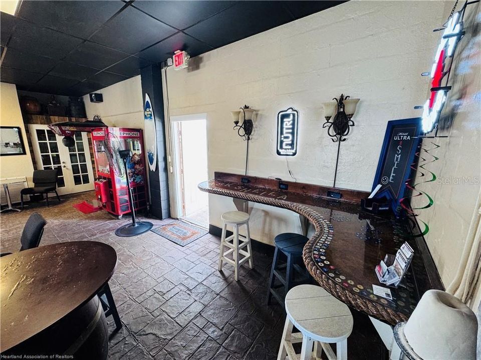 待售: $499,900 (0 贝兹, 0 浴室, 1682 平方英尺)