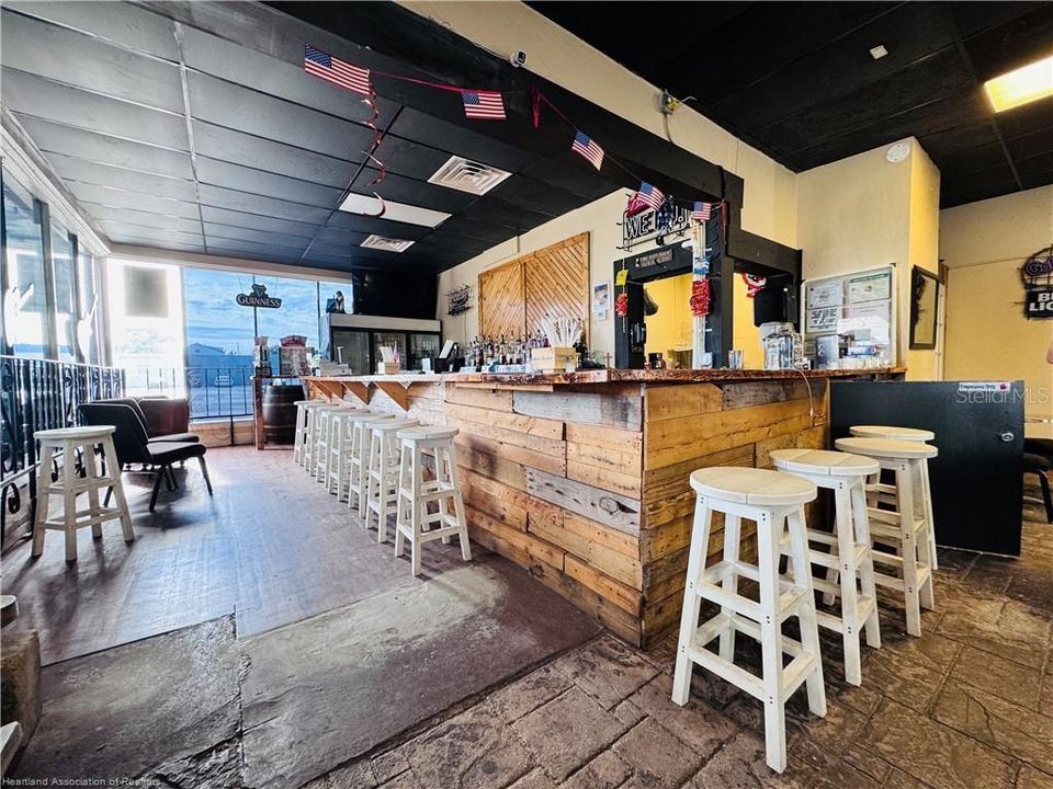 待售: $499,900 (0 贝兹, 0 浴室, 1682 平方英尺)