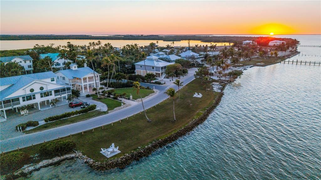 For Sale: $2,500,000 (4 beds, 5 baths, 3200 Square Feet)
