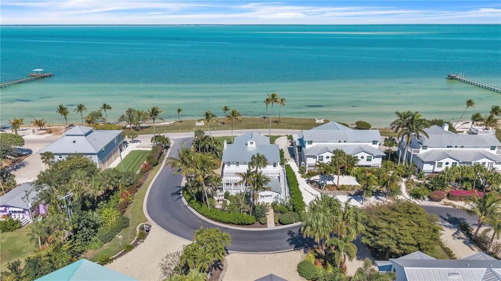 For Sale: $2,500,000 (4 beds, 5 baths, 3200 Square Feet)
