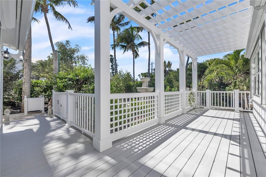 For Sale: $2,500,000 (4 beds, 5 baths, 3200 Square Feet)