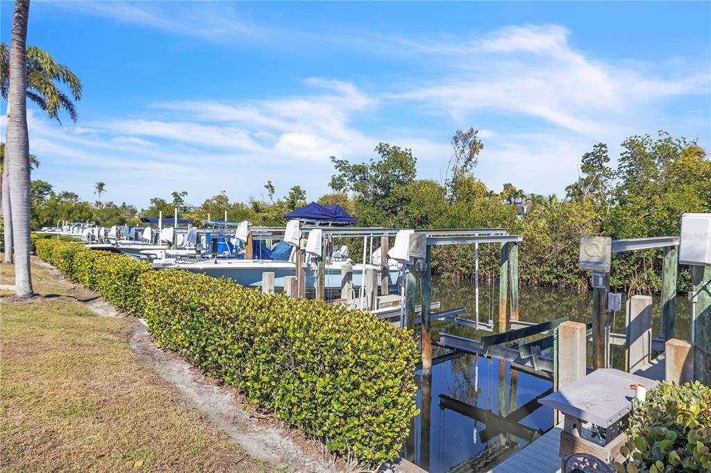 For Sale: $2,500,000 (4 beds, 5 baths, 3200 Square Feet)