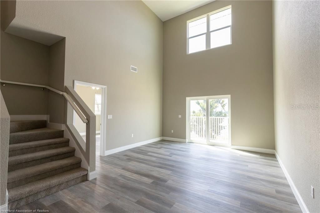 待售: $499,000 (4 贝兹, 3 浴室, 2615 平方英尺)