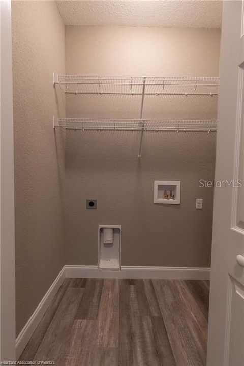 待售: $499,000 (4 贝兹, 3 浴室, 2615 平方英尺)