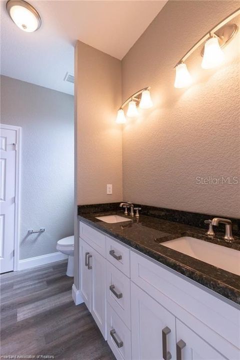 待售: $499,000 (4 贝兹, 3 浴室, 2615 平方英尺)