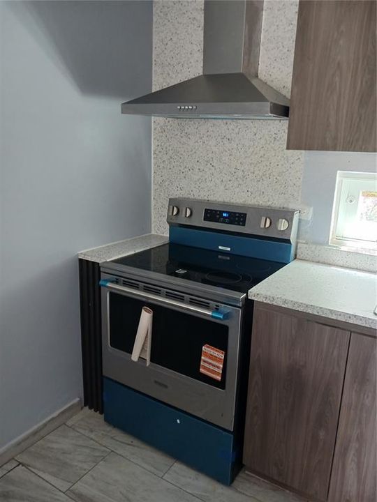 На продажу: $155,000 (2 спален, 1 ванн, 1101 Квадратных фут)